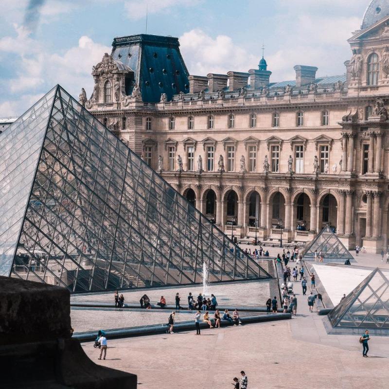 Louvre scr